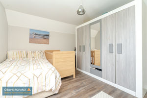 Bedroom- click for photo gallery